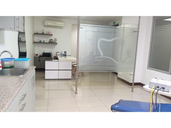 Local en venta en Pinares, Pereira, 37 m² · foto 5 de 12