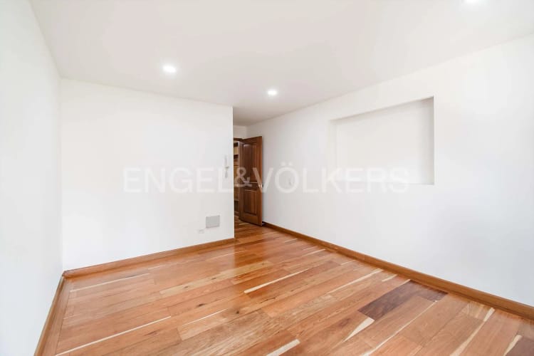 Apartamento en venta en Los Rosales, Bogotá · foto 8 de 20