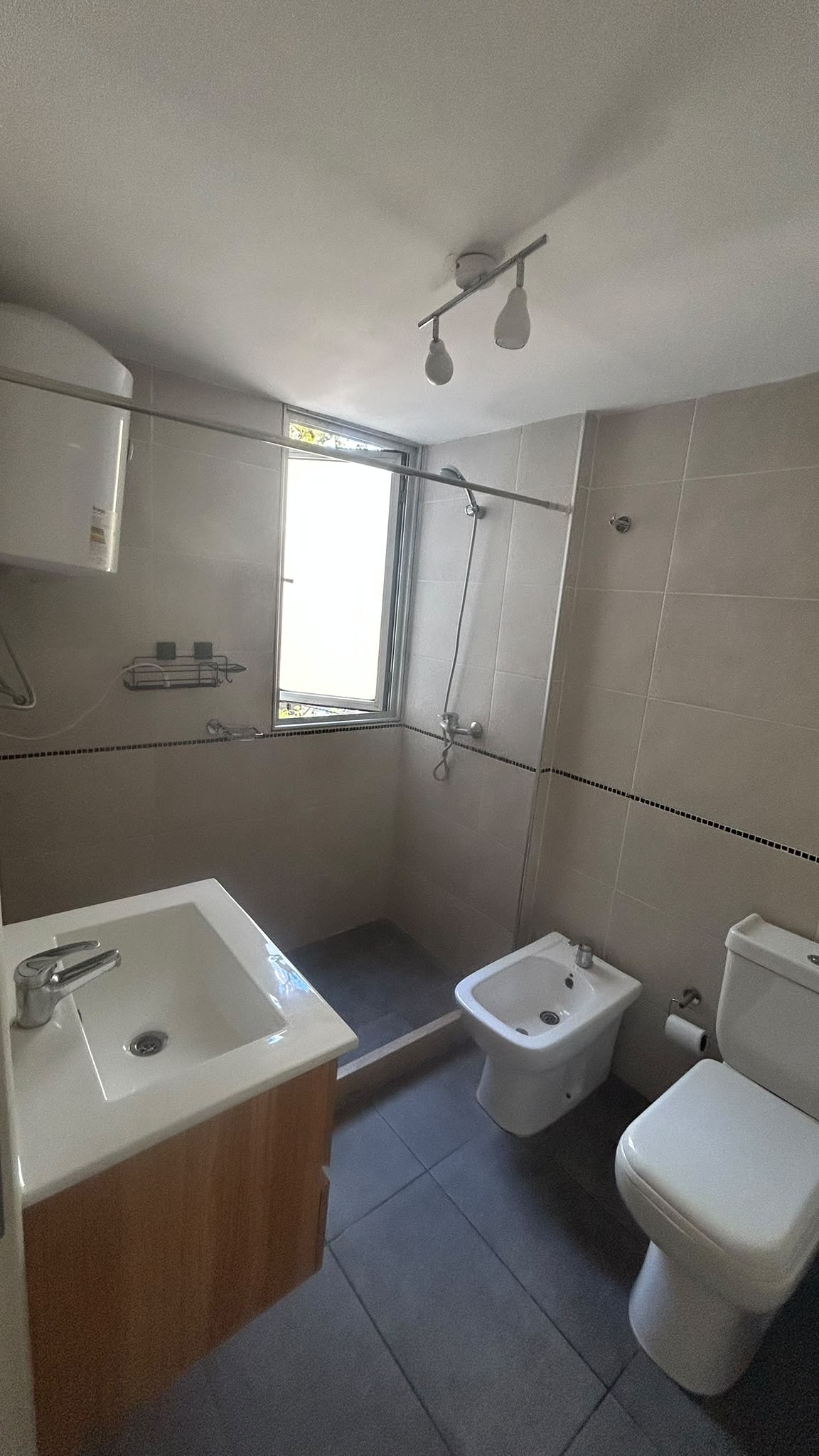 Alquiler de apartamento de 2 dormitorios con garaje en Cordón · Foto 10