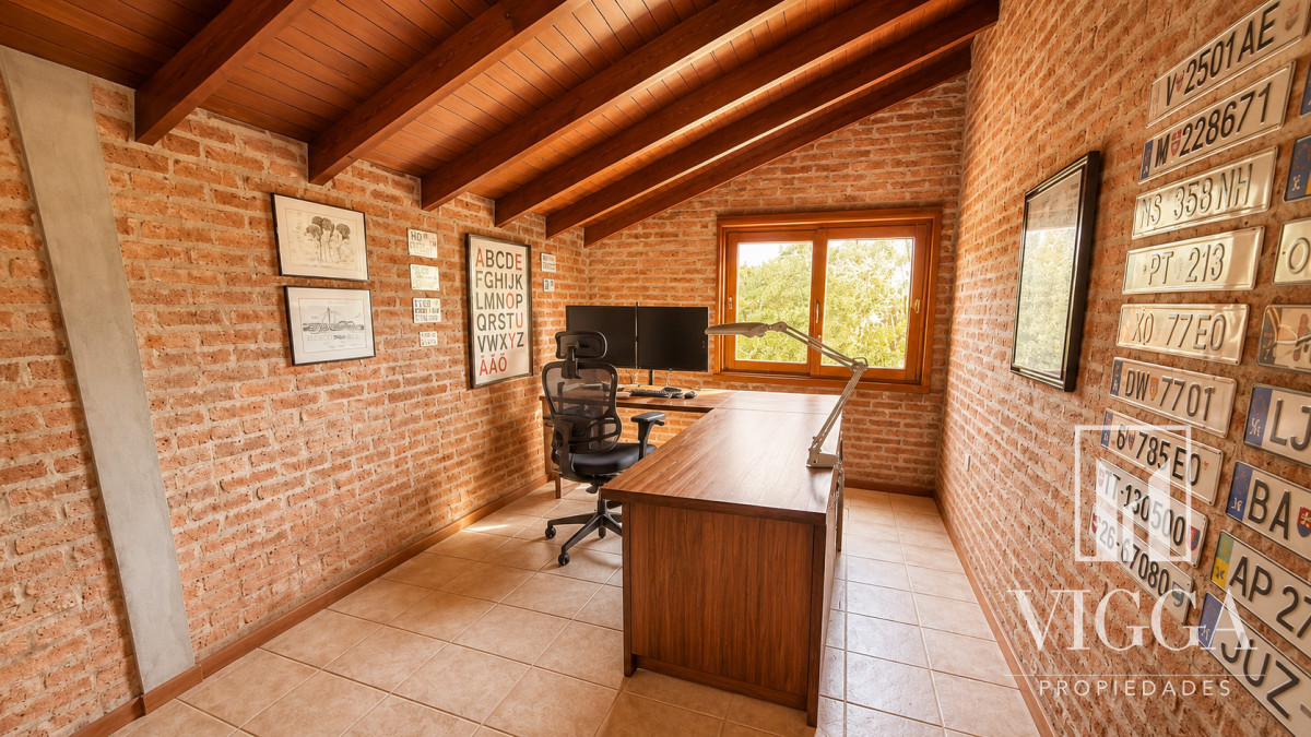Casa en Alquiler Anual Av. Cordoba Apto Comercial 5 dormitorios · Foto 8