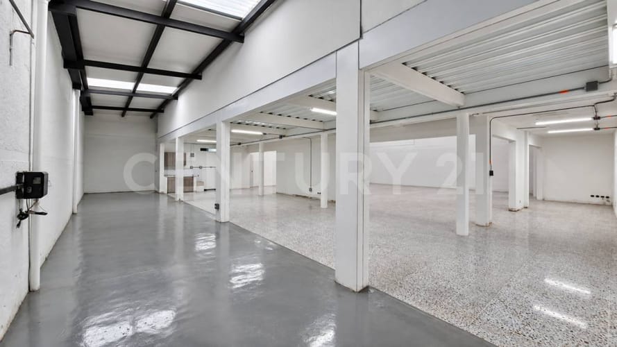 Local en arriendo en El Poblado, Medellín, 500 m² · foto 5 de 17