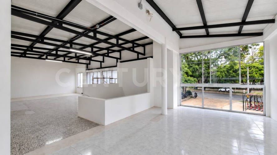 Local en arriendo en El Poblado, Medellín, 500 m² · foto 12 de 17