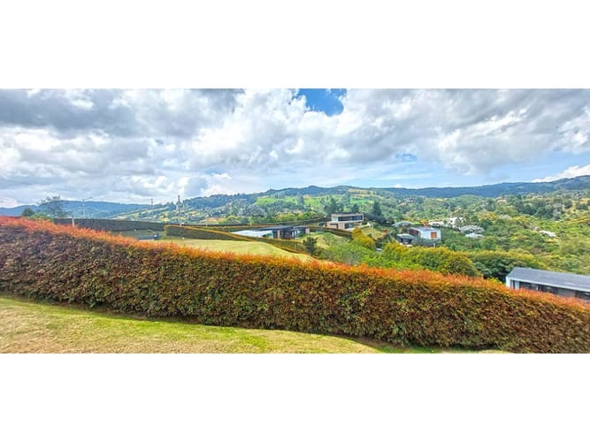 Lote en venta en Pantanillo, Envigado, 2007 m² · foto 3 de 7