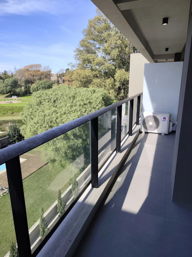 Alquiler Apartamento Semiamoblado De 1 Dormitorio Terraza Garaje En Punta Gorda · Foto 4