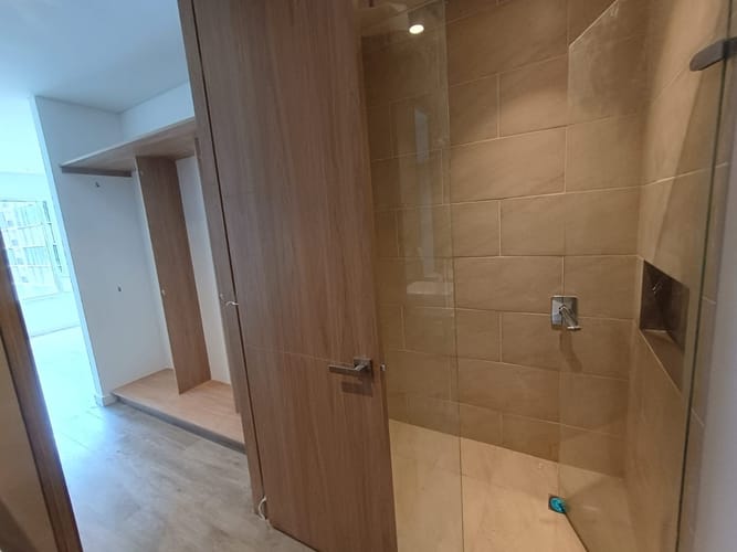 Apartaestudio en venta en Santa Barbara Oriental, Bogotá, 57 m² · foto 10 de 11