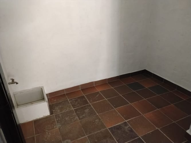 Local en arriendo en Belén San Bernardo, Medellín, 33 m² · foto 4 de 4