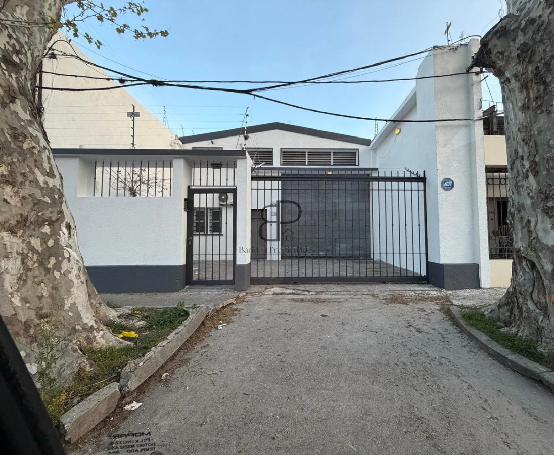 Alquiler Local Comercial 270m2 Reducto · Foto 2