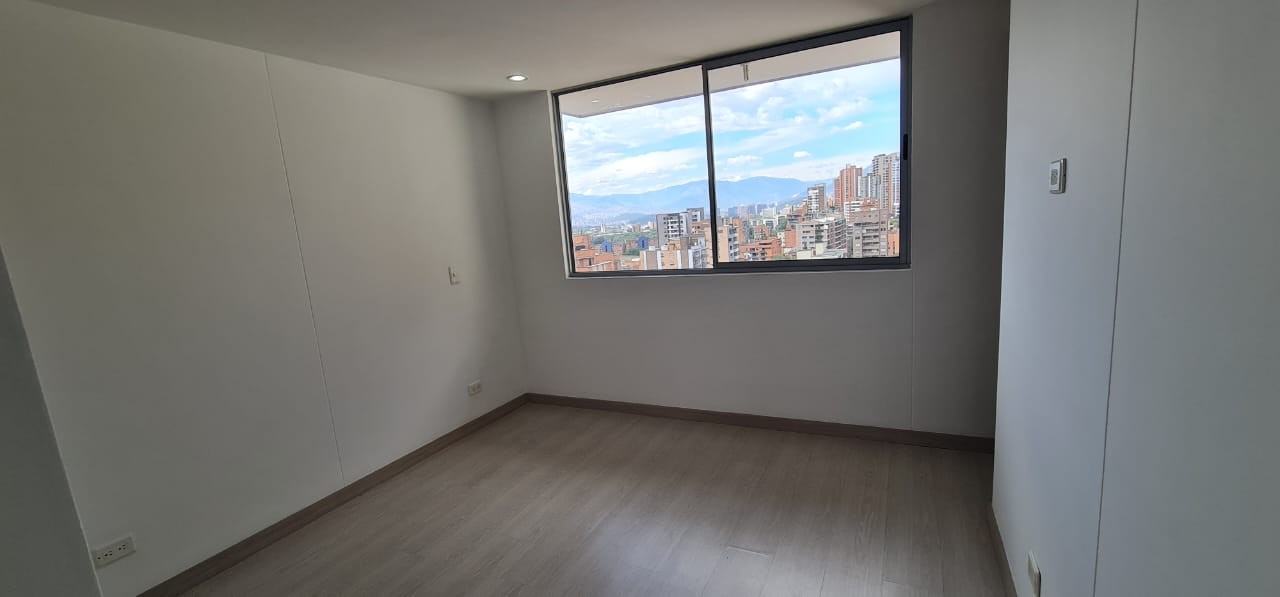 Apartamento en venta en Bosques De Zuñiga, Envigado · foto 10 de 18