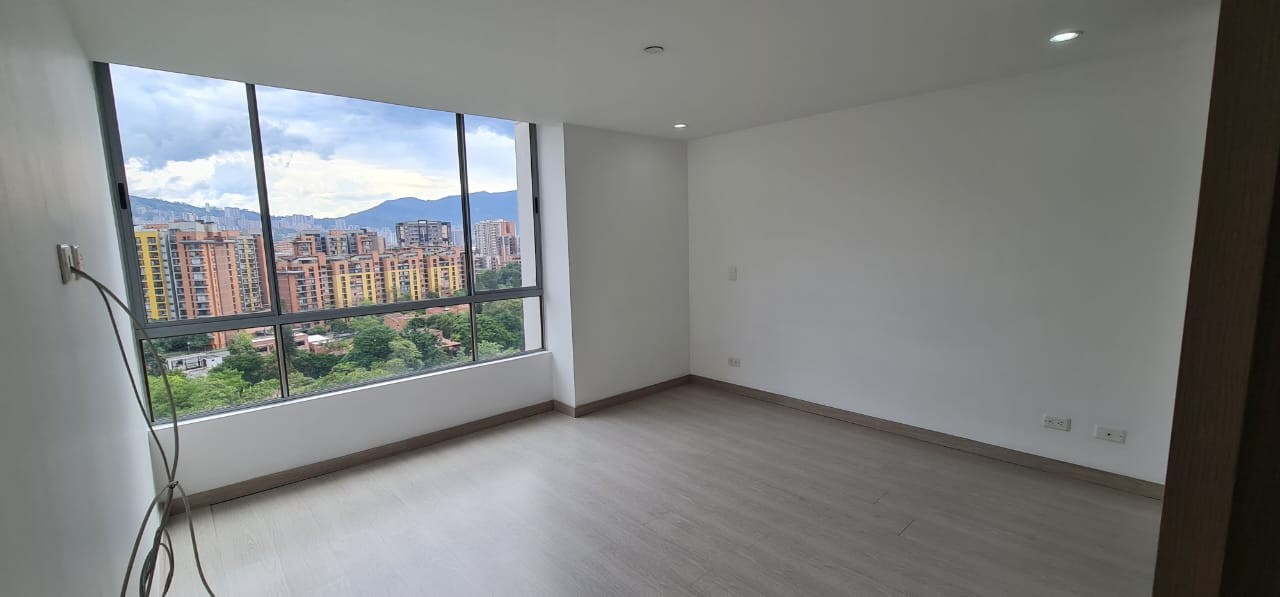 Apartamento en venta en Bosques De Zuñiga, Envigado · foto 5 de 18