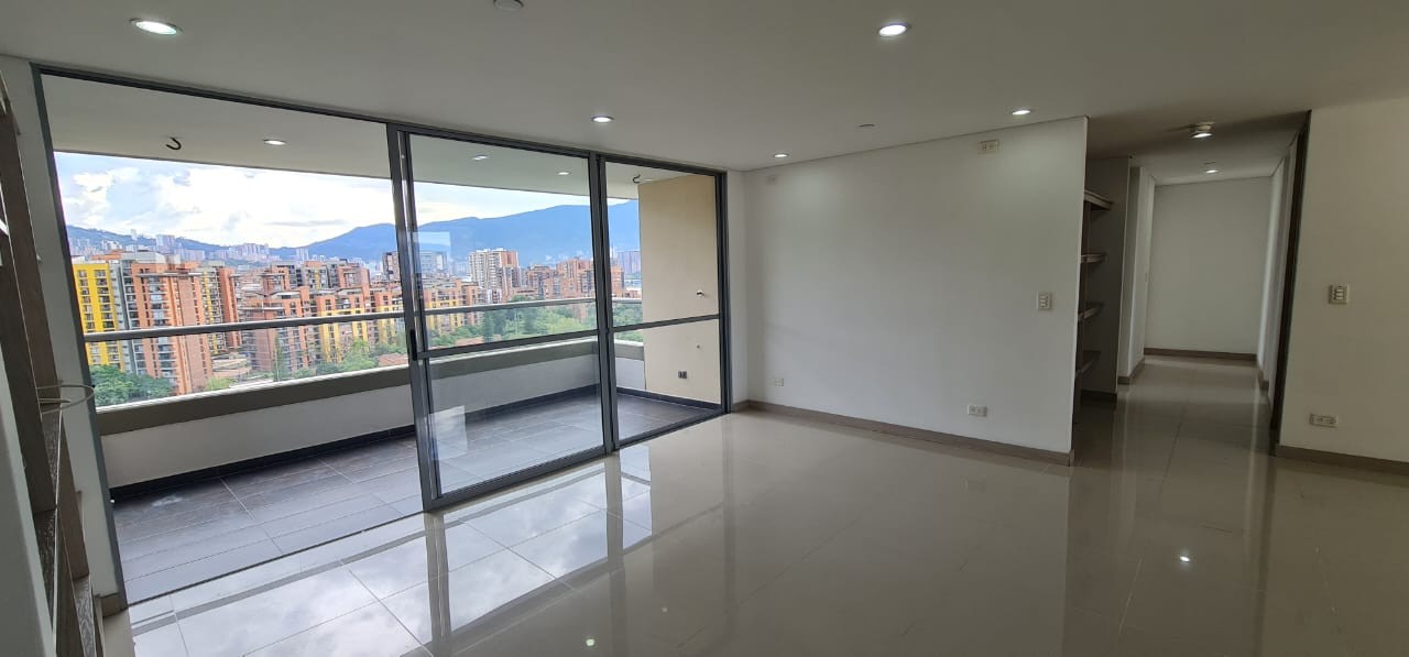 Apartamento en venta en Bosques De Zuñiga, Envigado · foto 7 de 18