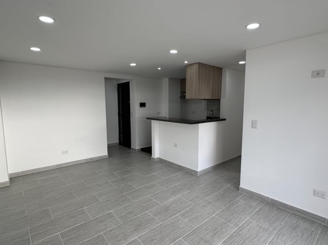 Apartamento de 2 alcobas en venta en La Granja, Bogotá, 55 m² · foto 3 de 15