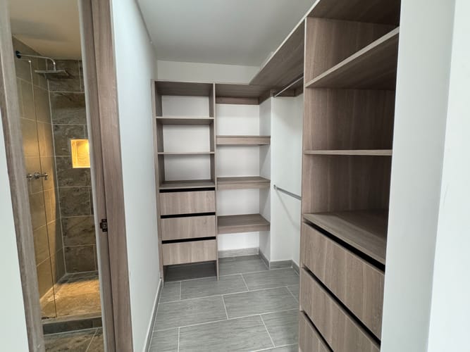 Apartamento de 2 alcobas en venta en La Granja, Bogotá, 55 m² · foto 9 de 15