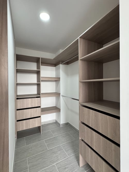 Apartamento de 2 alcobas en venta en La Granja, Bogotá, 55 m² · foto 10 de 15