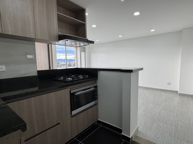 Apartamento de 2 alcobas en venta en La Granja, Bogotá, 55 m² · foto 4 de 15
