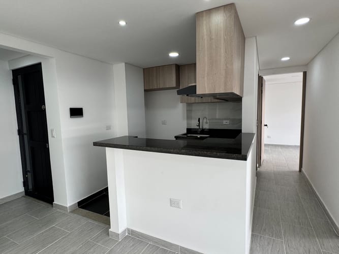 Apartamento de 2 alcobas en venta en La Granja, Bogotá, 55 m² · foto 6 de 15