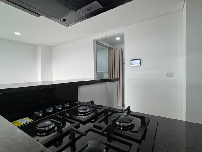 Apartamento de 2 alcobas en venta en La Granja, Bogotá, 55 m² · foto 7 de 15