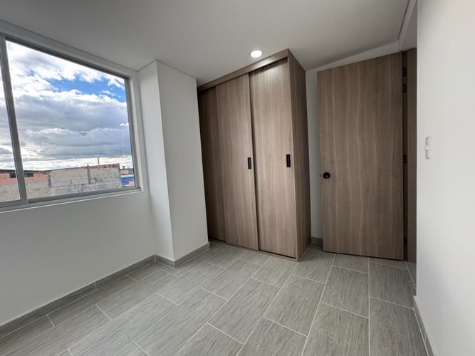 Apartamento de 2 alcobas en venta en La Granja, Bogotá, 55 m² · foto 13 de 15