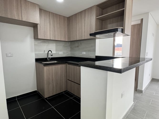Apartamento de 2 alcobas en venta en La Granja, Bogotá, 55 m² · foto 5 de 15