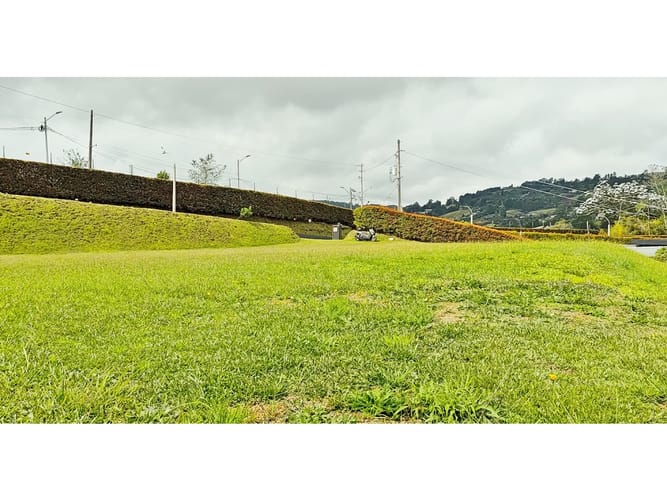 Lote en venta en Pantanillo, Envigado, 2151 m² · foto 5 de 7