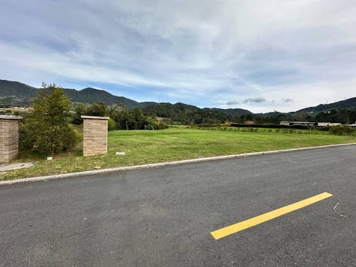 Lote en venta en El Tambo, La Ceja, 1715 m² · foto 2 de 13