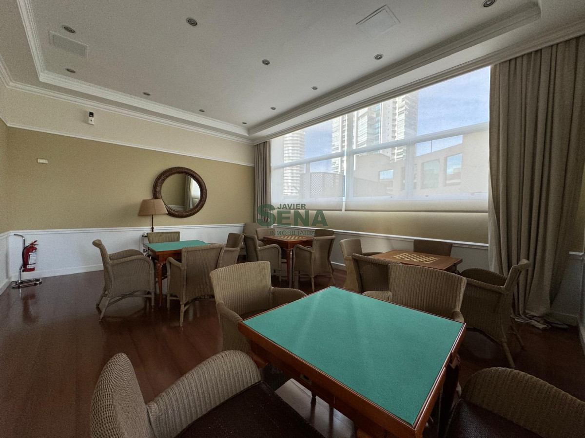 Alquiler de apartamento en la Mansa, edificio moderno, excelente vista, 4 dormitorios, 4 baños, terraza y piscina.. · Foto 9