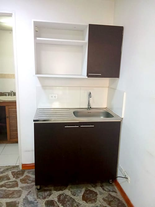 Local en arriendo en Laureles, Medellín, 15 m² · foto 3 de 3