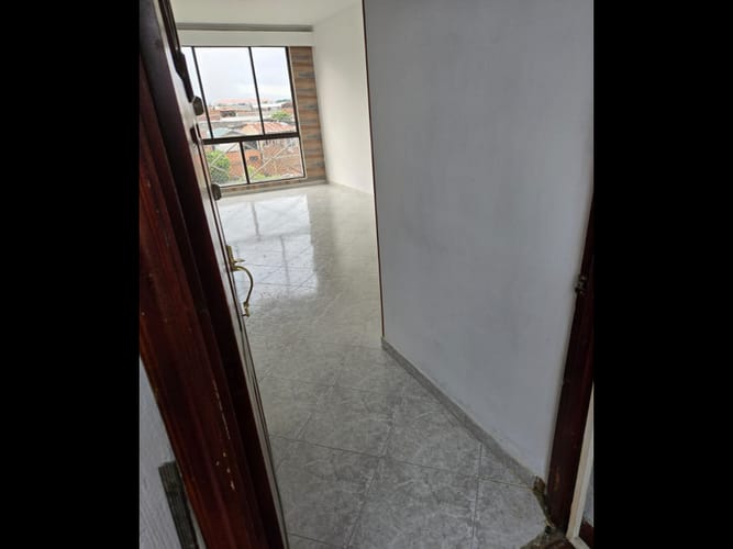 Apartamento de 3 alcobas en venta en Cristobal Colon, Cali, 61 m² · foto 5 de 13