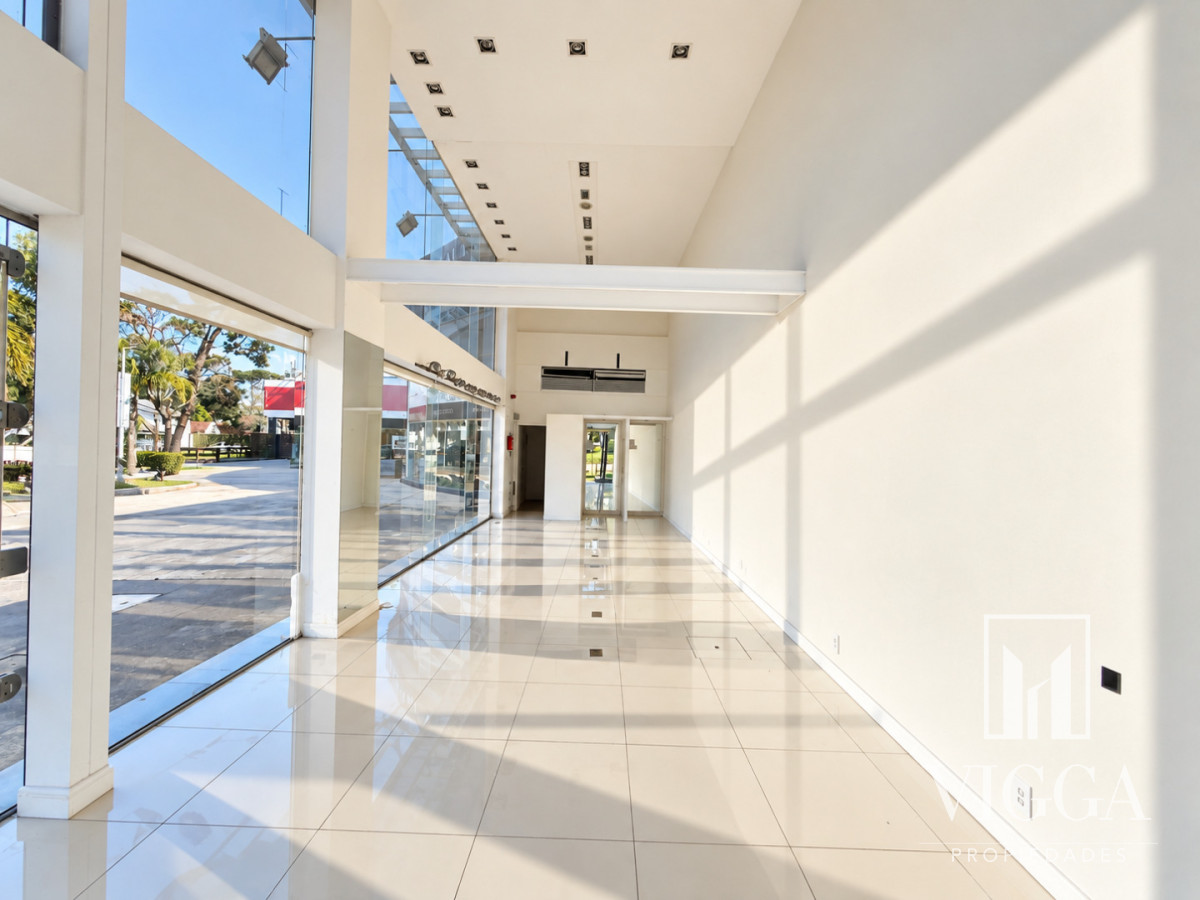 Local comercial en Alquiler anual Punta del Este · Foto 4