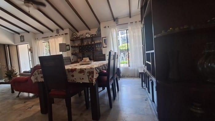 Casa de 4 alcobas en venta en Departamental, Cali, 181 m² · foto 6 de 23