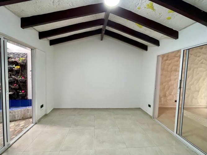 Casa de 4 alcobas en venta en La Flora, Cali, 259 m² · foto 10 de 22