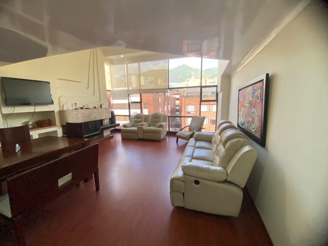 Apartamento de 5 alcobas en arriendo en Chico Norte, Bogotá, 300 m² · foto 2 de 24