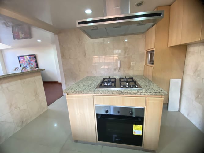 Apartamento de 5 alcobas en arriendo en Chico Norte, Bogotá, 300 m² · foto 7 de 24