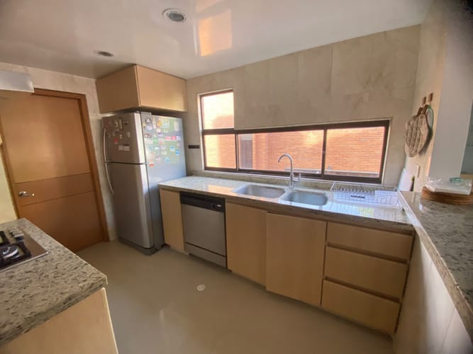 Apartamento de 5 alcobas en arriendo en Chico Norte, Bogotá, 300 m² · foto 9 de 24