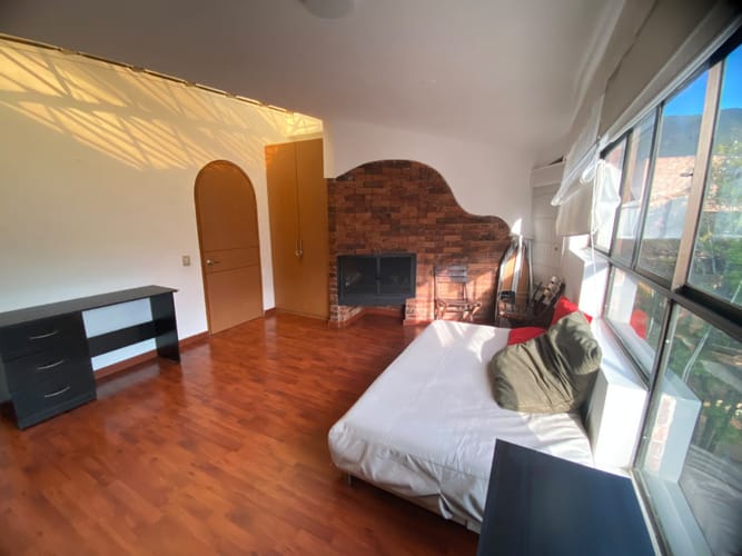 Apartamento de 5 alcobas en arriendo en Chico Norte, Bogotá, 300 m² · foto 19 de 24
