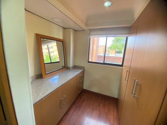 Apartamento de 5 alcobas en arriendo en Chico Norte, Bogotá, 300 m² · foto 24 de 24