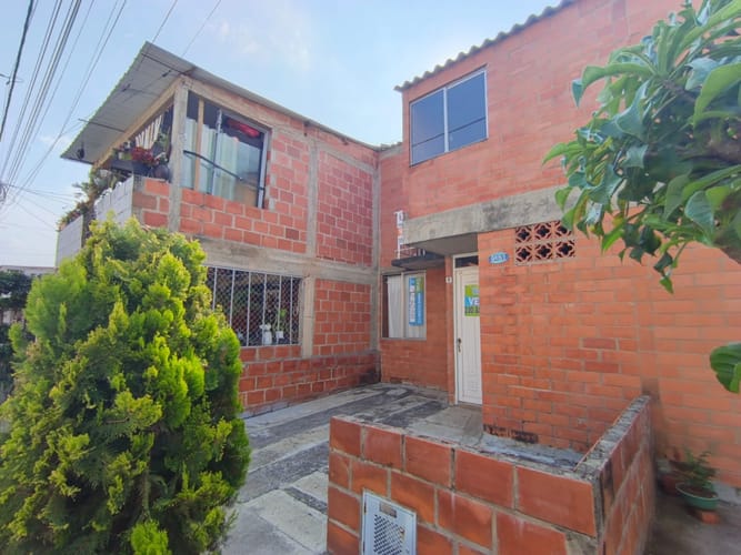 Casa de 2 alcobas en venta en Cd. Terranova, Jamundí, 40 m² · foto 3 de 24