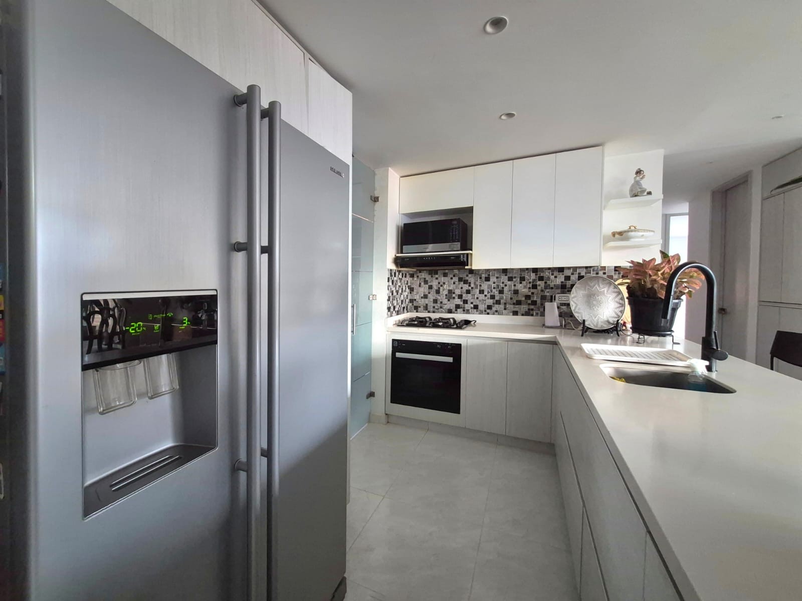 Apartamento en venta en Loma Del Esmeraldal, Envigado · foto 6 de 16