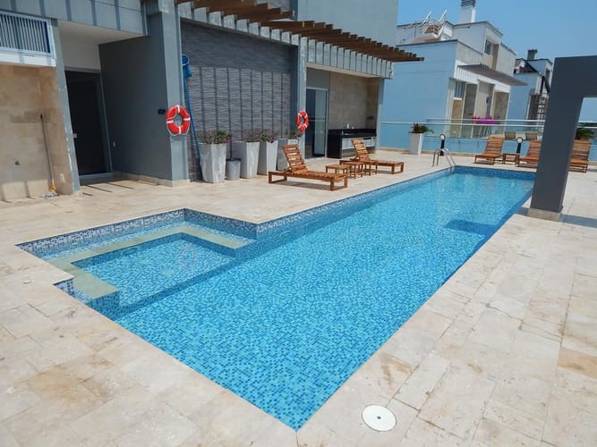 Apartamento de 3 alcobas en venta en El Cabrero, Cartagena, 149 m² · foto 2 de 24