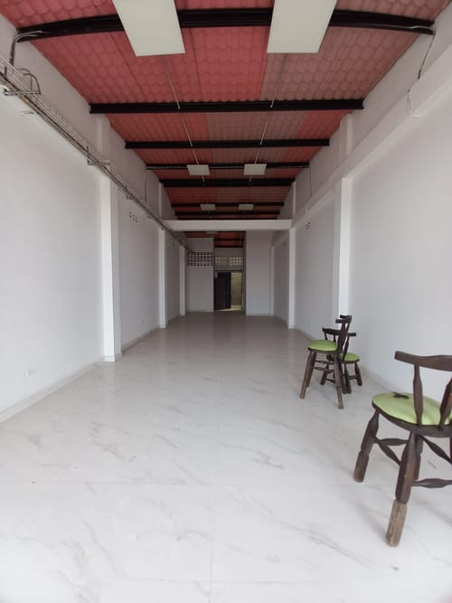 Bodega en arriendo en San Nicolas, Cali, 112 m² · foto 6 de 10