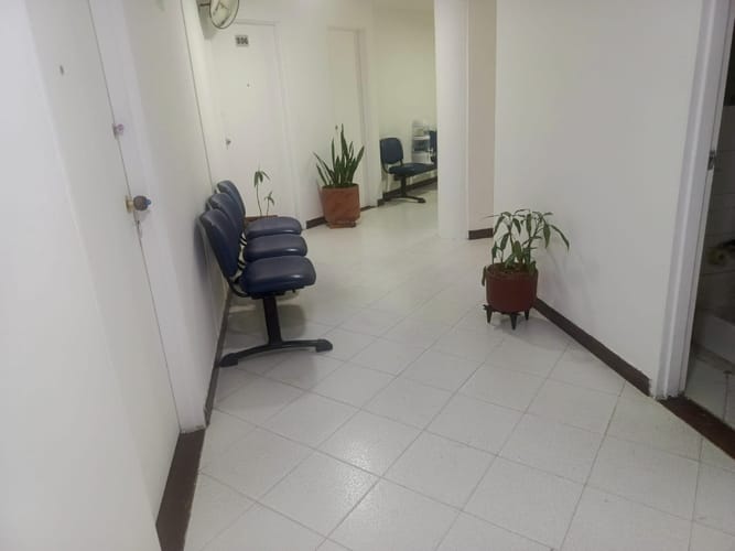 Local en venta en Conquistadores, Medellín, 380 m² · foto 4 de 20