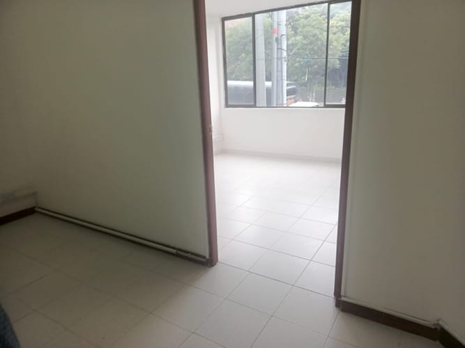 Local en venta en Conquistadores, Medellín, 380 m² · foto 11 de 20