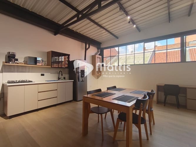 Edificio en venta en Laureles, Medellín, 1200 m² · foto 3 de 14