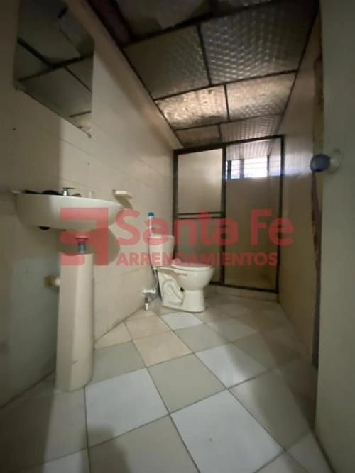 Casa de 7 alcobas en venta en Laureles, Medellín, 225 m² · foto 10 de 10