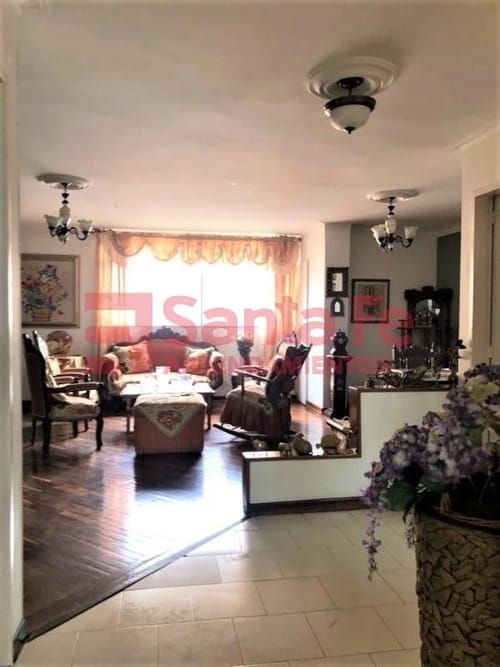 Apartamento de 4 alcobas en venta en Los Colores, Medellín, 226 m² · foto 4 de 10