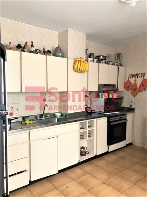 Apartamento de 4 alcobas en venta en Los Colores, Medellín, 226 m² · foto 8 de 10