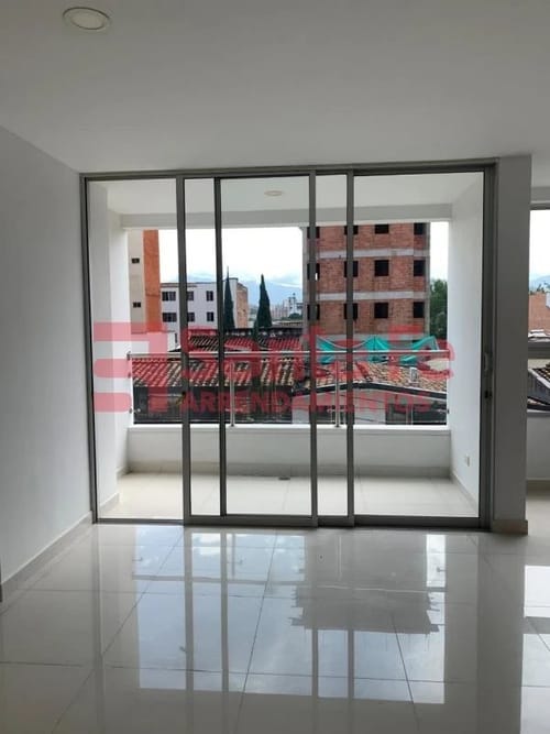 Apartamento de 3 alcobas en venta en Lourdes, Medellín, 94 m² · foto 4 de 10