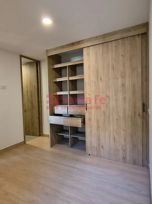 Apartamento de 2 alcobas en venta en Centro, Rionegro, 972 m² · foto 3 de 10