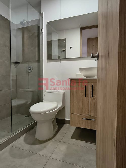 Apartamento de 2 alcobas en venta en Centro, Rionegro, 972 m² · foto 4 de 10
