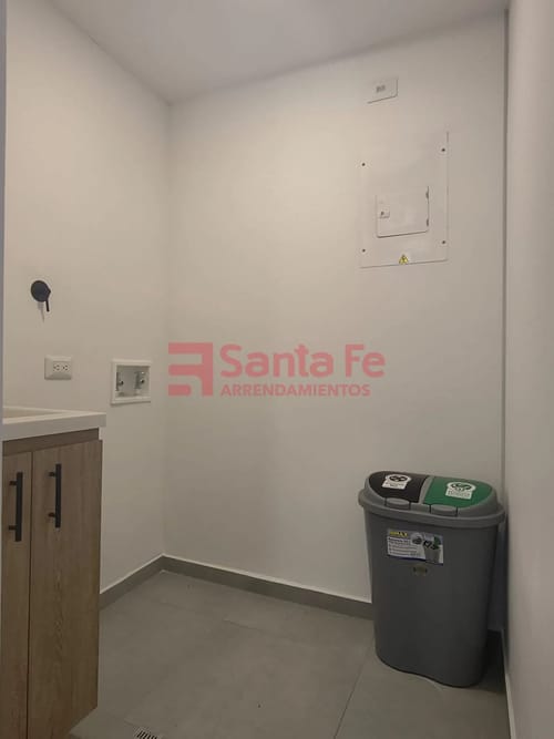 Apartamento de 2 alcobas en venta en Centro, Rionegro, 972 m² · foto 8 de 10
