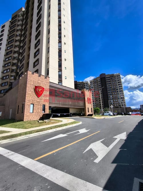 Apartamento de 2 alcobas en venta en Centro, Rionegro, 972 m² · foto 10 de 10
